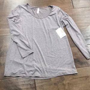 Lularoe long Sleeve Lynnae
